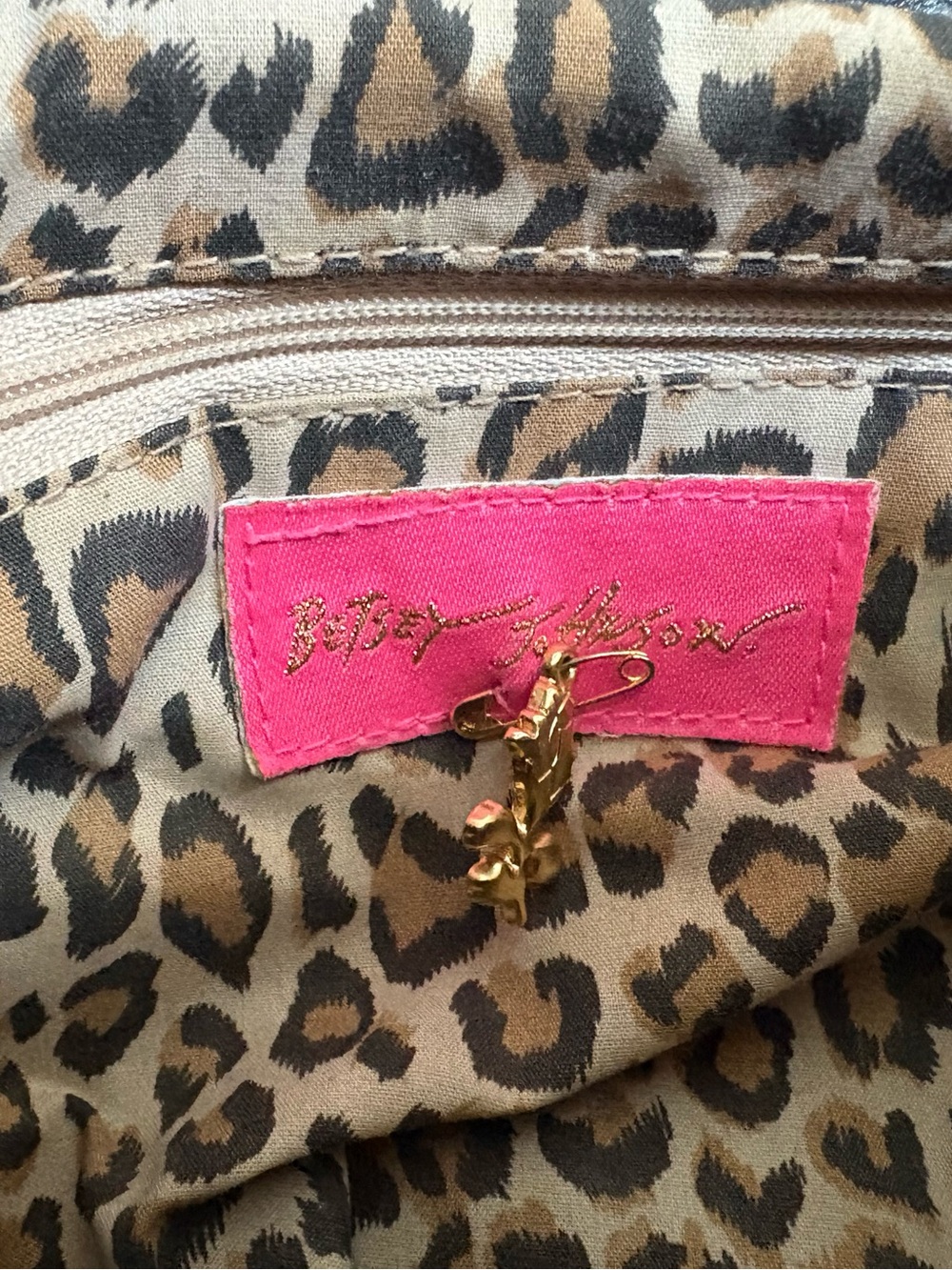 authentic Betsey Johnson Y2K vintage punk glam shoulder bag 🖤 - Picture 8 of 16